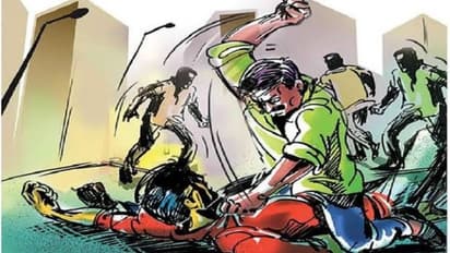 వృద్ధుడి కోసం నీళ్లు అడిగినందుకు దళితుడిపై దాడి.. పోలీసులకు ఫిర్యాదు.. మనస్థాపంతో యువకుడు ఆత్మహత్య