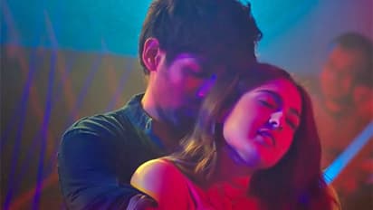 బోల్డ్ సీన్స్ ఎఫెక్ట్.. స్టార్ హీరో కుమార్తెకు షాక్!