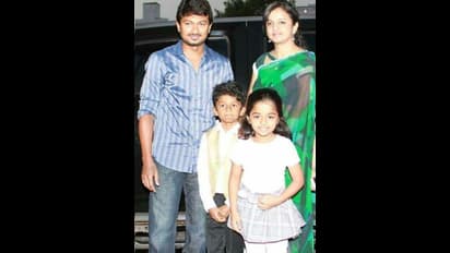 CM Stalin family: ஸ்டாலின் குடும்பத்தில் அடுத்த அரசியல் வாரிசு? உதய் தொகுதியில் ரவுண்டடிக்கும் கிருத்திகா.