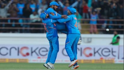 রাজকোটে দুরন্ত প্রত্যাবর্তন ভারতের, বেঙ্গালুরুতে শেষ ম্যাচেই সিরিজের ফয়সালা