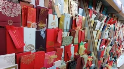 సేవ్ అమరావతి: పెళ్లి పత్రికపై సురేష్ వినూత్న ప్రచారం