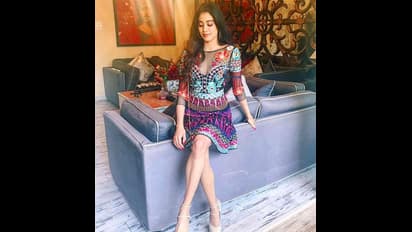 ছুটির মেজাজে জাহ্নবী, একান্তে কার সঙ্গে সময় কাটাচ্ছেন শ্রীদেবী কন্যা