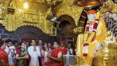 സായിബാബയുടെ ജന്മസ്ഥലം 'പത്രി'; ഉദ്ദവ് താക്കറെയുടെ പരാമർശത്തിൽ പ്രതിഷേധം, ഷിർദ്ദി അനിശ്ചിതകാലത്തേക്ക് അടച്ചിടും