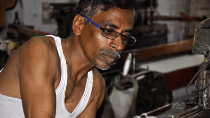 అతడి కవిత, ‘ఇనుప గజ్జెల తలరాత’