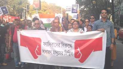 এবার নাগরিকত্ব আইনের বিরুদ্ধে পথে নামলেন অনির্বাণ-অনীকরা