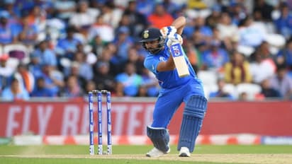 INDvAUS ಬೆಂಗಳೂರು ಪಂದ್ಯ; ಏಕದಿನದಲ್ಲಿ ದಾಖಲೆ ಬರೆದ ರೋಹಿತ್ ಶರ್ಮಾ!