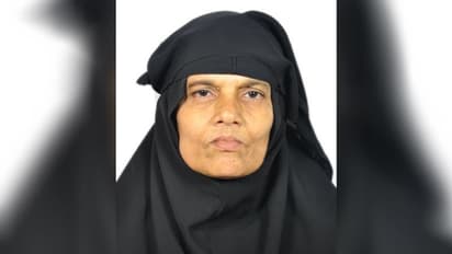 ഉംറ തീർഥാടകരുടെ ഇടയിലേക്ക് കാർ പാഞ്ഞുകയറി: മലയാളി സ്ത്രീ മരിച്ചു