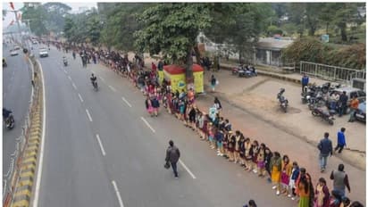 18000 കിലോമീറ്റര്, അഞ്ച് കോടി മനുഷ്യര്; റെക്കോര്ഡ് ചങ്ങല തീര്ത്ത് ബിഹാര്