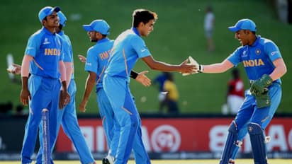 அண்டர் 19 உலக கோப்பை.. இலங்கையை வீழ்த்தி இந்தியா அபார வெற்றி