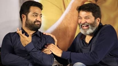 గురూజీ పూజను వదిలేలా లేడు?