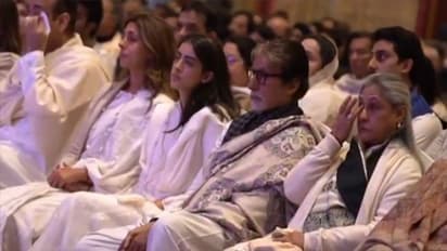 'জিনা ইহা মরনা ইহা' গানে আবেগপ্রবণ অমিতাভ, ঋতু নন্দার স্মরণসভায় বাকরুদ্ধ বলিউড