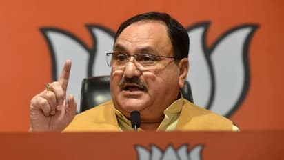 'সোনার রং হলুদ হলেও কেরলে তা লাল', সোনা পাচার নিয়ে বিজেপির নিশানায় পড়ে অস্বস্তিতে বিজয়নের বাম সরকার