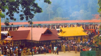 കൊവിഡ് 19; ശബരിമലയിലെ മാസ പൂജക്ക് ഭക്തര് എത്തരുത്, അഭ്യര്ത്ഥനയുമായി ദേവസ്വം ബോര്ഡ്