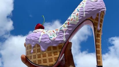 കാണുമ്പോള് എന്ത് തോന്നുന്നു? കേക്ക് ആണോ അതോ ഷൂ ആണോ?