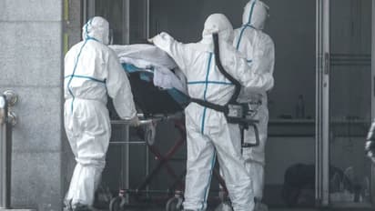 ഭയന്നത് സത്യം;'കൊറോണ' മനുഷ്യരില് നിന്ന് മനുഷ്യരിലേക്ക് പകരും