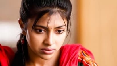 அமலா பால் குடும்பத்தில் ஏற்பட்ட திடீர் சோகம்... பட விழாவை ரத்து செய்துவிட்டு கண்ணீருடன் கதறியடித்து ஓட்டம்..!