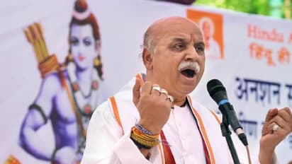 ఎన్నికల్లోగా జనాభా నియంత్రణ చట్టం, యూనిఫాం సివిల్ కోడ్.. మోడీ షా ఆలోచన ఇదే : ప్రవీణ్ తొగాడియా