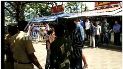 കൊച്ചി നഗരത്തില് പട്ടാപ്പകല് യുവാക്കളുടെ അതിക്രമം; തടയാനെത്തിയ പൊലീസിന് നേരെ കത്തി വീശി