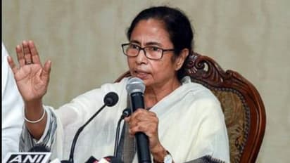 কেন্দ্র বলছে ৩১০, রাজ্য়ের হিসেবে বাংলায় করোনা আক্রান্ত ১৯৮