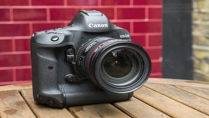 ఫోటోగ్రఫి కోసం కెనాన్ నుండి కొత్త 5.5కె కెమెరా...ధర ఎంతంటే ?