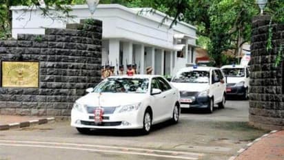 രാജ്ഭവന്റെ സുരക്ഷ ശക്തമാക്കി; കൂടുതൽ പൊലീസ് സേനയെ വിന്യസിച്ചു, വാഹനങ്ങൾ പരിശോധിക്കും