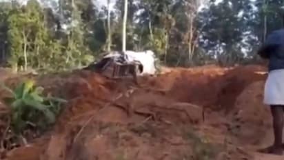 തിരുവനന്തപുരത്ത് മണ്ണ് കടത്ത് തടഞ്ഞ സ്ഥലമുടമയെ ജെസിബി കൊണ്ട് അടിച്ചു കൊന്നു