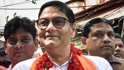 മതേതരത്വം നഷ്ടമാകുന്നു, ബിജെപിയില് തുടരണമോ എന്ന് ആലോചിക്കുമെന്ന് ചന്ദ്രബോസ്