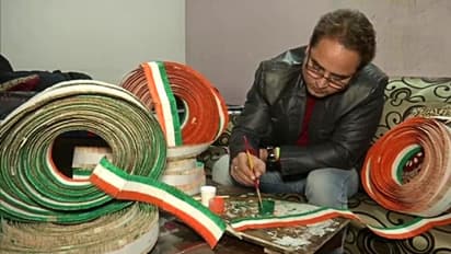 ৭১০০০ টুথপিক-এর জাতীয় পতাকা, ৭১তম প্রজাতন্ত্র দিবসের আগে চমকে দিলেন শিক্ষক