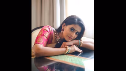 45 வயதிலும் இளமை துள்ளல்... மெட்ராஸை சுற்றிப்பார்க்கக் கிளம்பிய பிரபல நடிகையின் லேட்டஸ்ட் புகைப்பட தொகுப்பு!