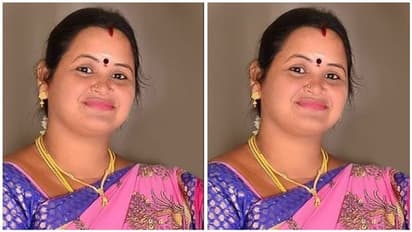 பாஜக மகளிரணி தலைவிக்கு பெரும் பிரச்சனை..! திடீரென சூழ்ந்துக்கொண்ட கும்பல் செய்த காரியத்தை பாருங்க..!