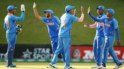 சீனியர்ஸ், ஜூனியர்ஸ்னு பாரபட்சம் இல்லாமல் நியூசிலாந்தை அடித்து துவம்சம் செய்த இந்தியா.. அண்டர் 19 உலக கோப்பையில் அபார வெற்றி