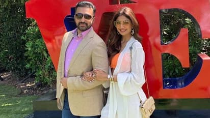 గోల్డ్ స్కీమ్.. శిల్పా శెట్టి దంపతులపై చీటింగ్ కేసు!