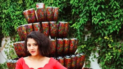 'சில்லுனு ஒரு காதல்' குட்டி பாப்பாவா இது? ஹீரோயினாக மாறி இளசுகளை இம்சிக்கும் லேட்டஸ்ட் ஹாட் போட்டோஸ்!