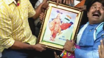 হাওড়ায় ভারতমাতার পুজো আটকাল পুলিশ, বিজেপি যুব মোর্চার সঙ্গে ধস্তাধস্তি