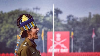 ಮಹಿಳಾ ಅಧಿಕಾರಿಗಳಿಗೆ ಕಮಾಂಡ್ ಪೋಸ್ಟ್ ಏಕಿಲ್ಲ?: ಸುಪ್ರೀಂ ಪ್ರಶ್ನೆ!