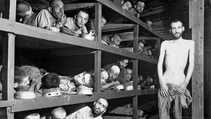 విచారణకు నాజీ కాన్సంట్రేషన్ క్యాంప్ గార్డు.. వందేళ్ల వయసులో కోర్టుకు