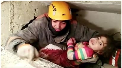 തുർക്കി ഭൂകമ്പം: രണ്ടരവയസ്സുകാരിയും അമ്മയും കുടുങ്ങിക്കിടന്ന് 28 മണിക്കൂർ; മരണ സംഖ്യ 38 ആയി ഉയർന്നു