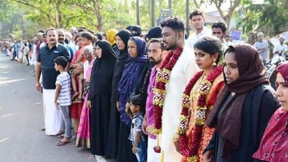 Kerala's newlywed couples join Pinarayi Vijayan-led 620km human chain in anti-CAA protest