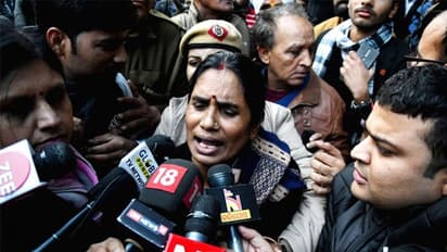 ആശാദേവിയെന്ന അമ്മ, മകളുടെ ഘാതകര്ക്ക് തൂക്കുകയര് വാങ്ങിനല്കാന് പോരാടിയ സ്ത്രീ...