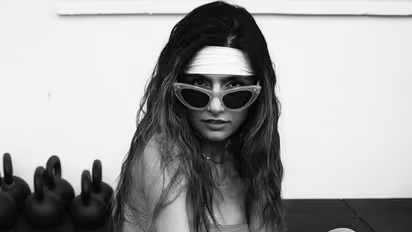 পর্নস্টার হতে ছেড়েছেন পরিবার, অবাক করবে মিয়া খালিফার কাহিনি