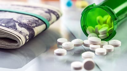 10 കോടിയുടെ മയക്കുമരുന്ന് ശരീരത്തിലൊളിപ്പിച്ച യുവതി വിമാനത്താവളത്തില്‍ പിടിയില്‍