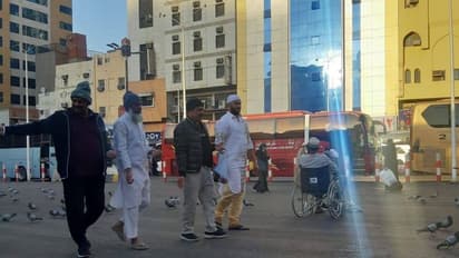 ಚಿತ್ರಗಳು: ವಿದೇಶದಲ್ಲಿ ಜಮೀರ್ ಅಹ್ಮದ್ ವಾಕಿಂಗ್, ಸ್ಥಳ ಯಾವುದೆಂದು ಗುರುತಿಸುವಿರಾ?