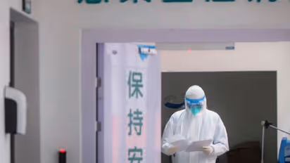 യുഎഇയിലും 'കൊറോണ'; ആശങ്കകള്ക്കിടെ 'വാക്സിന്' കണ്ടെത്താന് ഗവേഷകര്...