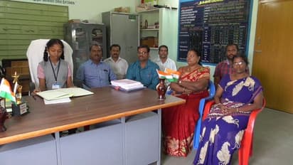 'ஒரு நாள் தலைமையாசிரியர்'..! பத்தாம் வகுப்பு மாணவிக்கு பள்ளி வழங்கிய கௌரவம்..!