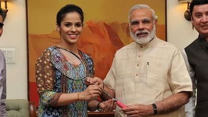 'மோடியுடன் இணைந்து நாட்டிற்காக ஏதாவது செய்ய வேண்டுமாம்'... பாஜகவில் சாய்ந்த சாய்னா நேவால்..!