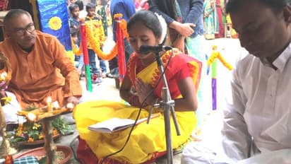 জাতপাতের বিরুদ্ধে বার্তা দিলেন প্রধান শিক্ষক, সরস্বতী পুজো করল আদিবাসী ছাত্রী