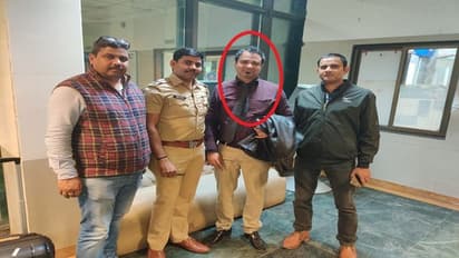 आज मुंबई में CAA के खिलाफ भाषण देता ये डॉक्टर, 7 माह की काट चुका है जेल, शाहीन बाग के प्रदर्शन से खोज रही थी UP STF