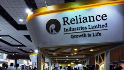 బడ్జెట్ పుణ్యమా అని...రిలయన్స్ సహా బ్లూచిప్‌లకు లక్షల కోట్ల నష్టం..