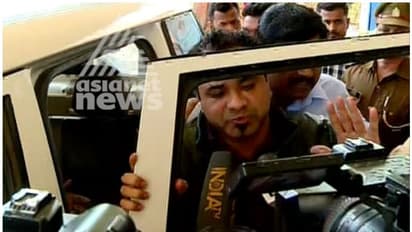 തന്നെ കള്ളക്കേസിൽ കുടുക്കിയതാണ്, യുപി പൊലീസിൽ വിശ്വാസമില്ലെന്ന് ഡോ കഫീൽ ഖാൻ