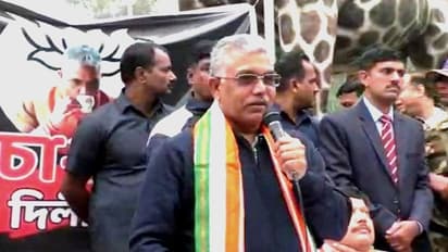 পার্ক সার্কাসের সার্কাস কতদিন, সিএএ প্রতিবাদকারীদের খোঁচা দিলীপের